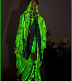medjugorie statua madonna lourdes che si illumina settembre 2013