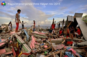 emergenza uragano Haiyan Filippine ph big picture1 300x198 emergenza uragano Haiyan Filippine ph big picture1