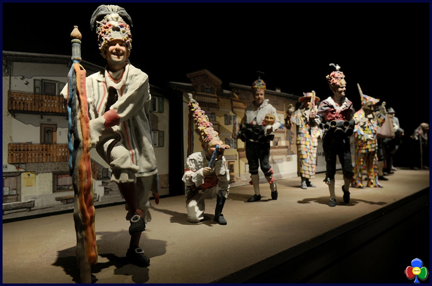 museo san michele statue “I riti dell’anno” al Museo di San Michele le tradizioni di Fiemme e Fassa
