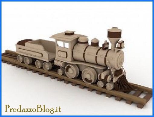 locomotiva in legno di larice Una locomotiva in legno di larice allex stazione di Predazzo
