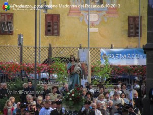 predazzo processione madonna rosario ottobre 2013 predazzoblog5 300x225 predazzo, processione madonna rosario ottobre 2013 predazzoblog5