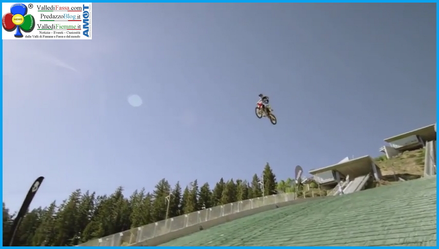 Moto jump Robbie Maddison’s Drop Robbie Madison salta in moto dal trampolino olimpico   Video