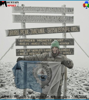 Alfredo Paluselli sulla vetta del Kilimangiaro
