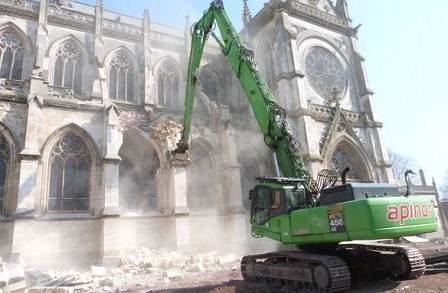 chiese distrutte in francia Nel silenzio, la Francia distrugge le sue chiese   Video