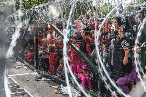 immigrati  LAustria chiude le frontiere meridionali, addio Schengen