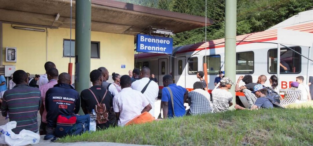 Migranti Brennero 1024x478 La “rotta balcanica” ha chiuso ai profughi 