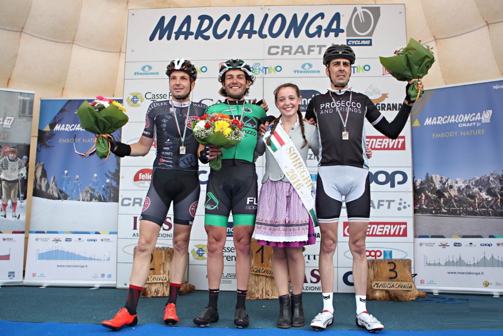 marcialonga cycling 2016 podio 1024x685 Marcialonga Cycling a Zen, Hober, Padoan e Scharmuller