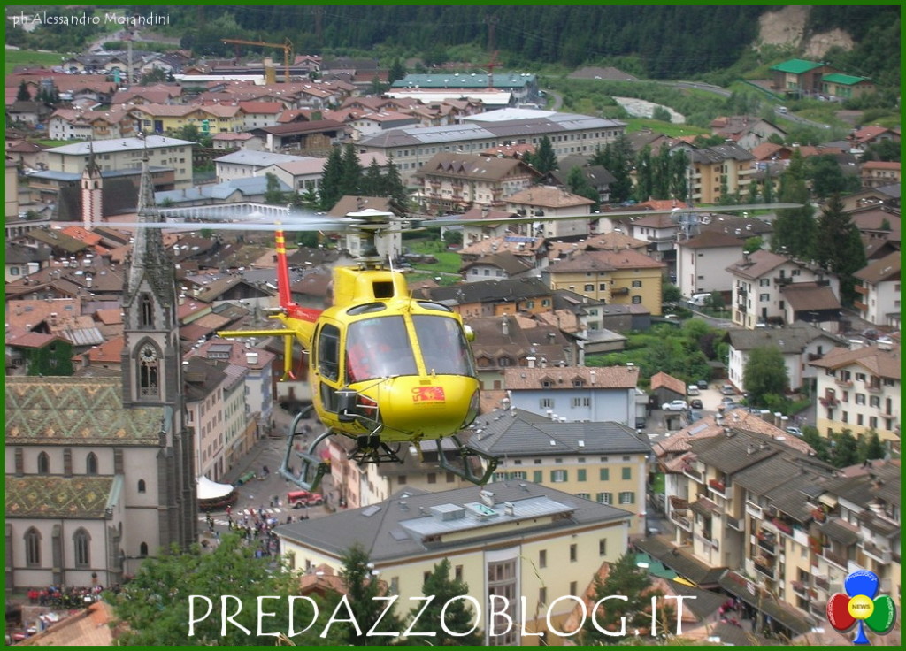 elicottero a predazzo chiesa 1024x736 Mountain Heroes Elisoccorso Trentino protagonista su DMax 