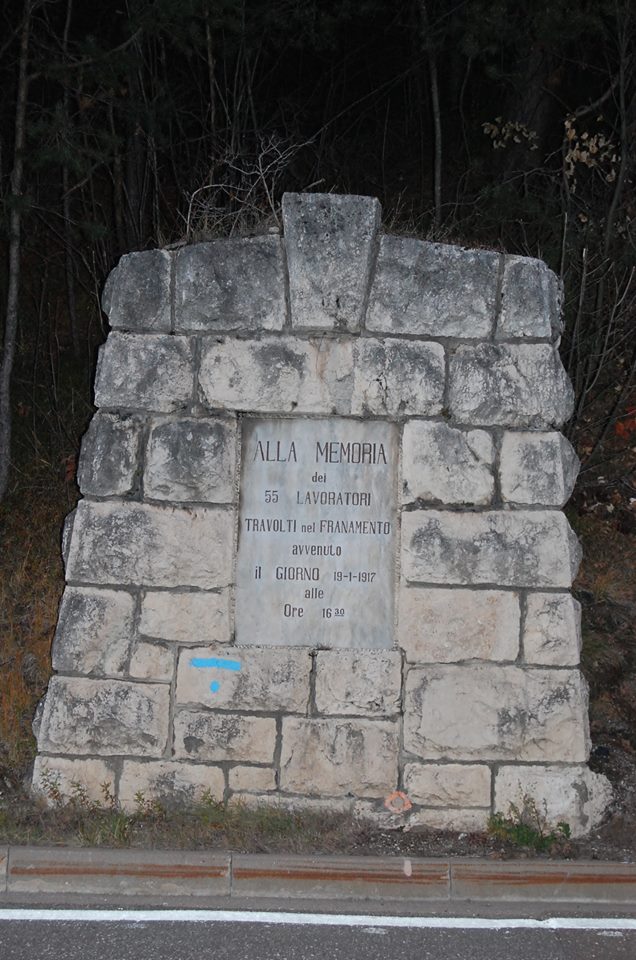 cippo commemorativo strage di venzan panchia 2017 19 gennaio 1917 la tragedia di Le Venzan a Panchià