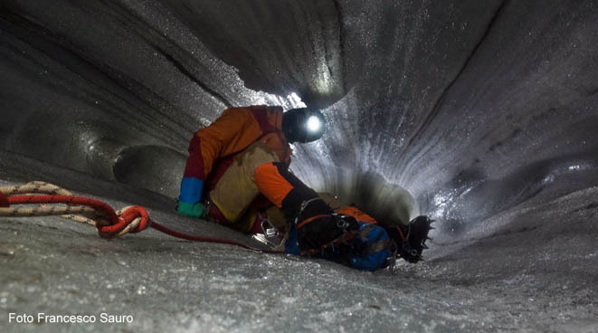 speleologi veneti 2 Scoperto il più grande ghiacciaio nel ventre delle Dolomiti