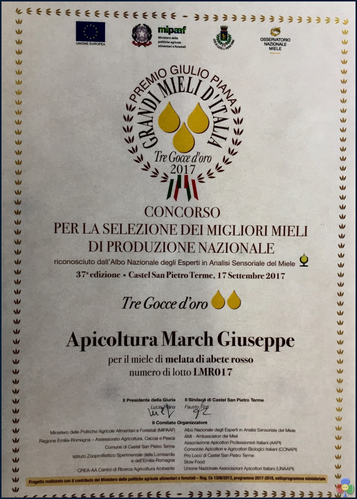 Premio Fior di Bosco 734x1024 Grandi Mieli d’Italia premia il negozio Fior di Bosco con Tre gocce d’oro