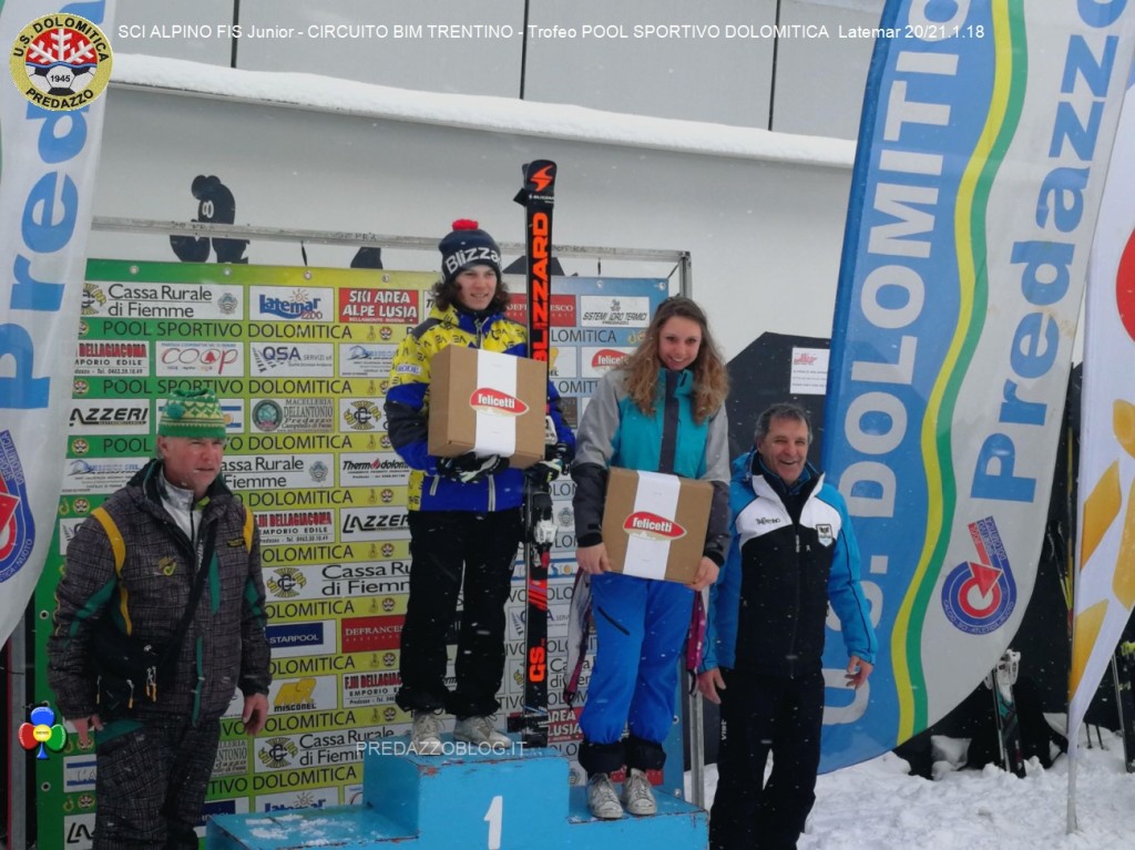 podio aspiranti femminile 21 01 2018 1024x767 Splendido SCI ALPINO FIS Junior al Latemar con US. Dolomitica