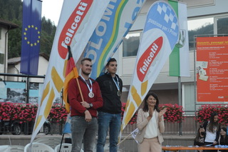Mondiali Master di salto speciale in Val di Fiemme6 Il predazzano Diego Dellasega vince il titolo mondiale Master di salto speciale sui trampolini di casa