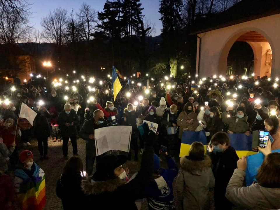manifestazione pace ucraina a cavalese Cavalese, in 700 manifestano per la pace in Ucraina 